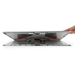 Thay vỏ Surface Laptop 1
